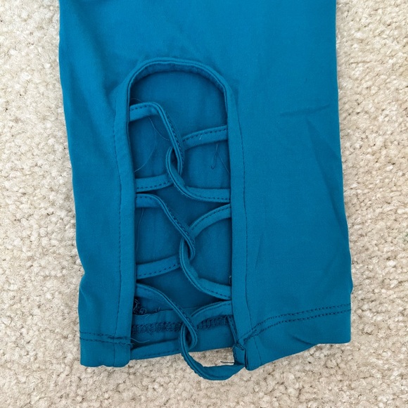 NWOT Turquoise crop yoga pants size XL - Picture 6 of 7